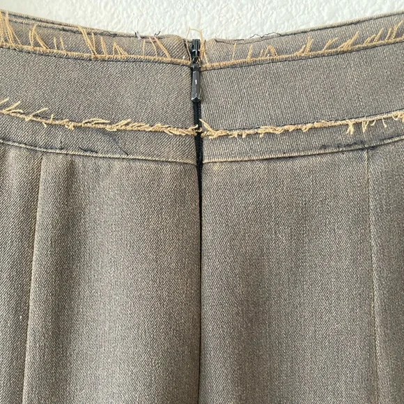 CAbi Brown A-Line Fluted Midi Skirt With Floral Applique Size 6 - Picture 5 of 9